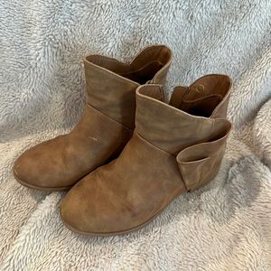 Girls Boots